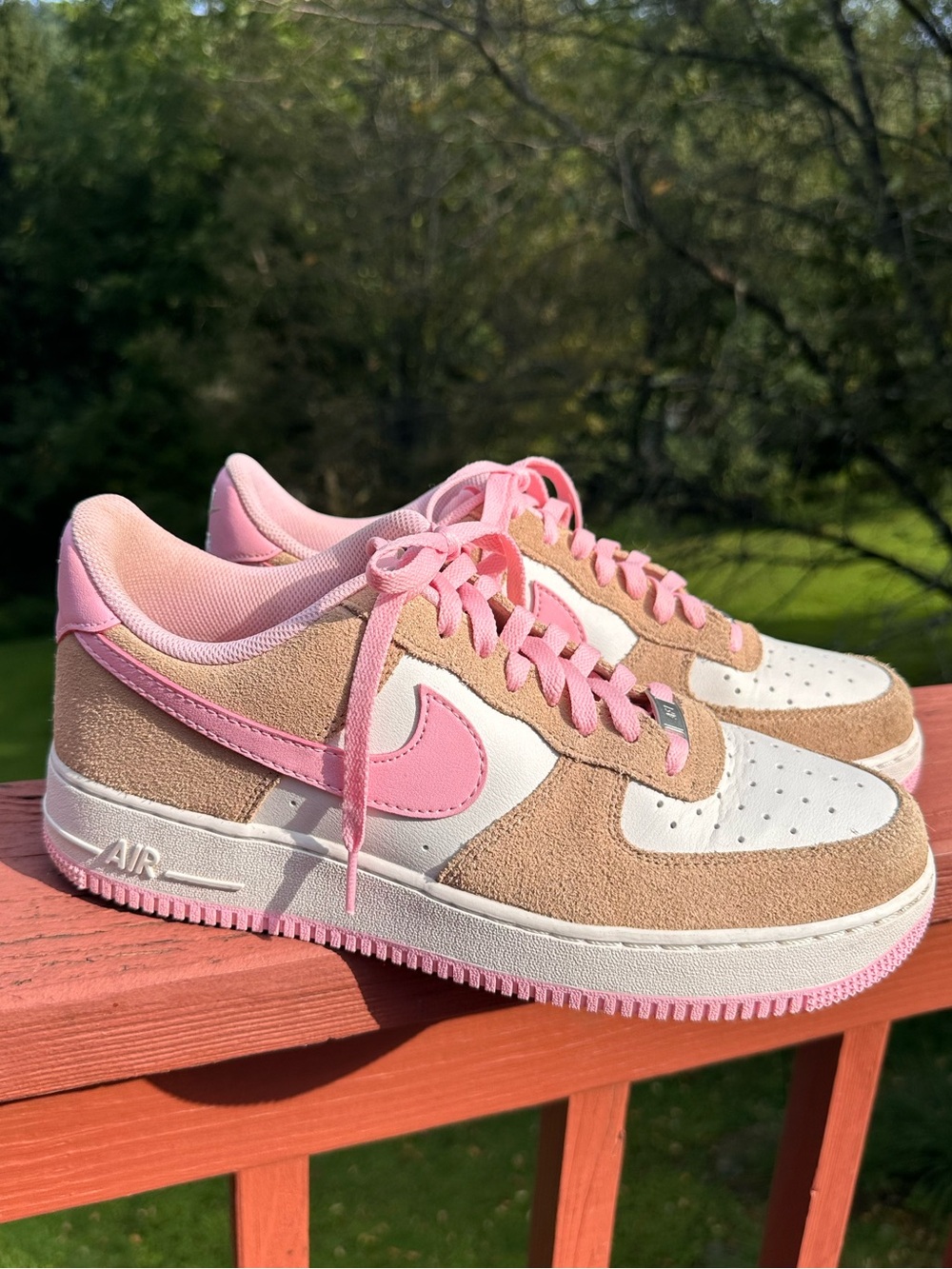 Nike Air Force 1 Low 07 LV8 Hemp/Medium Soft Pink
